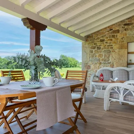 Colasa, Casa Rustica Con Encanto En *